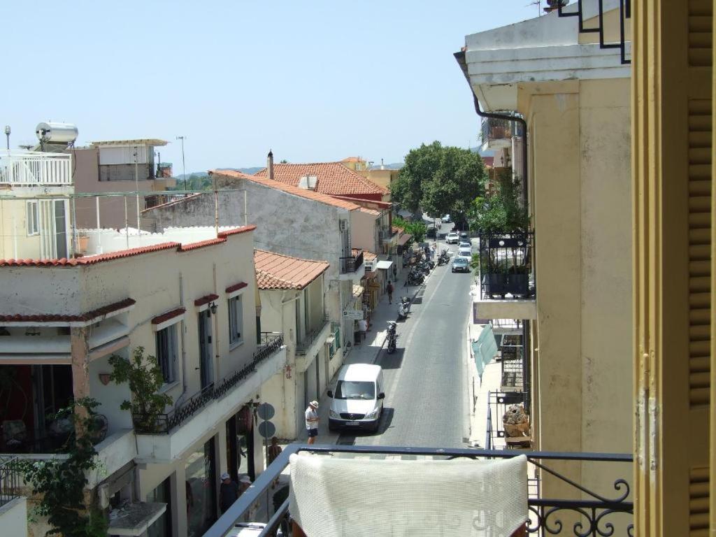 Nafpaktos Apartment And Studios In Port Exteriör bild