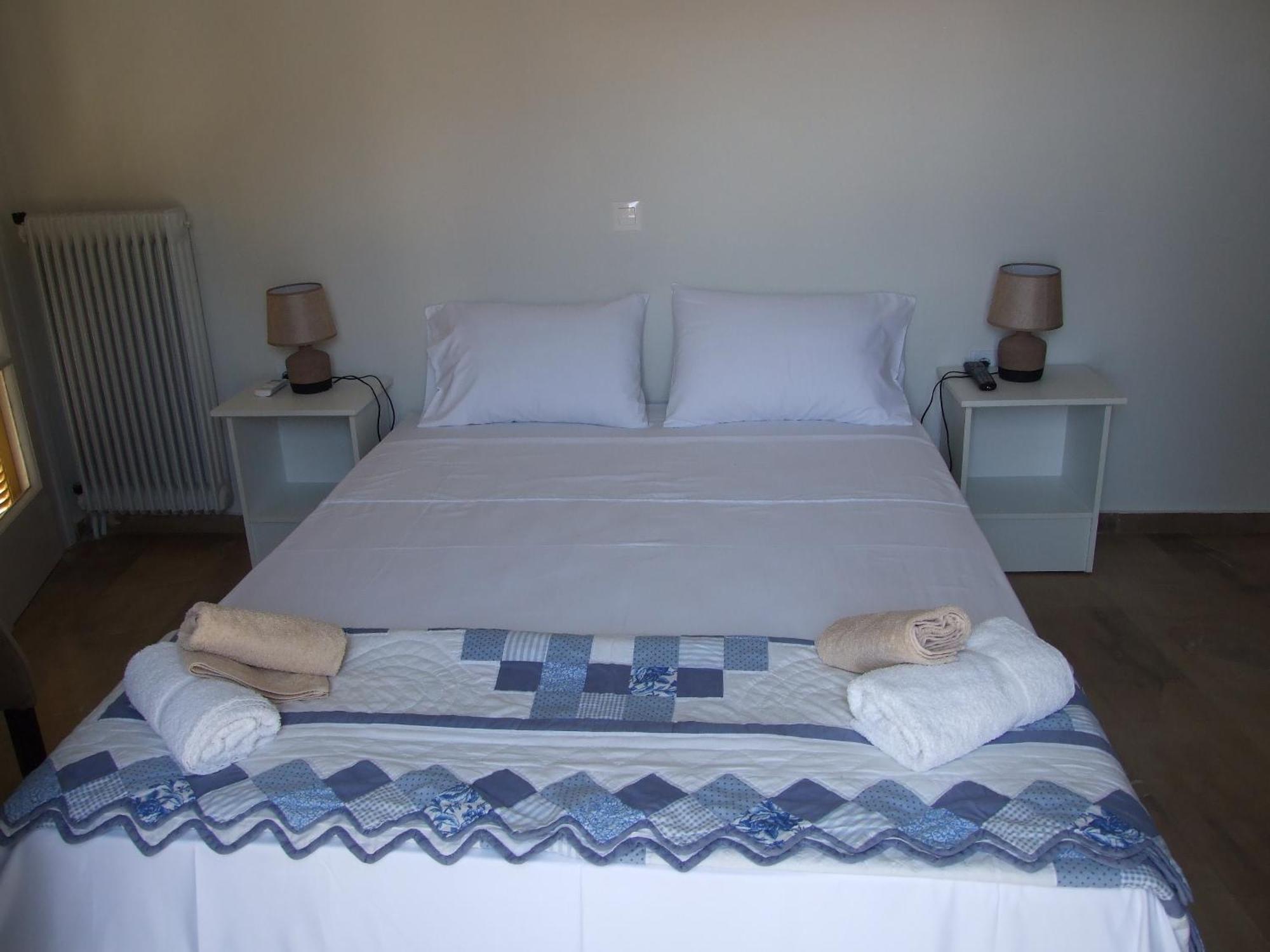 Nafpaktos Apartment And Studios In Port Rum bild