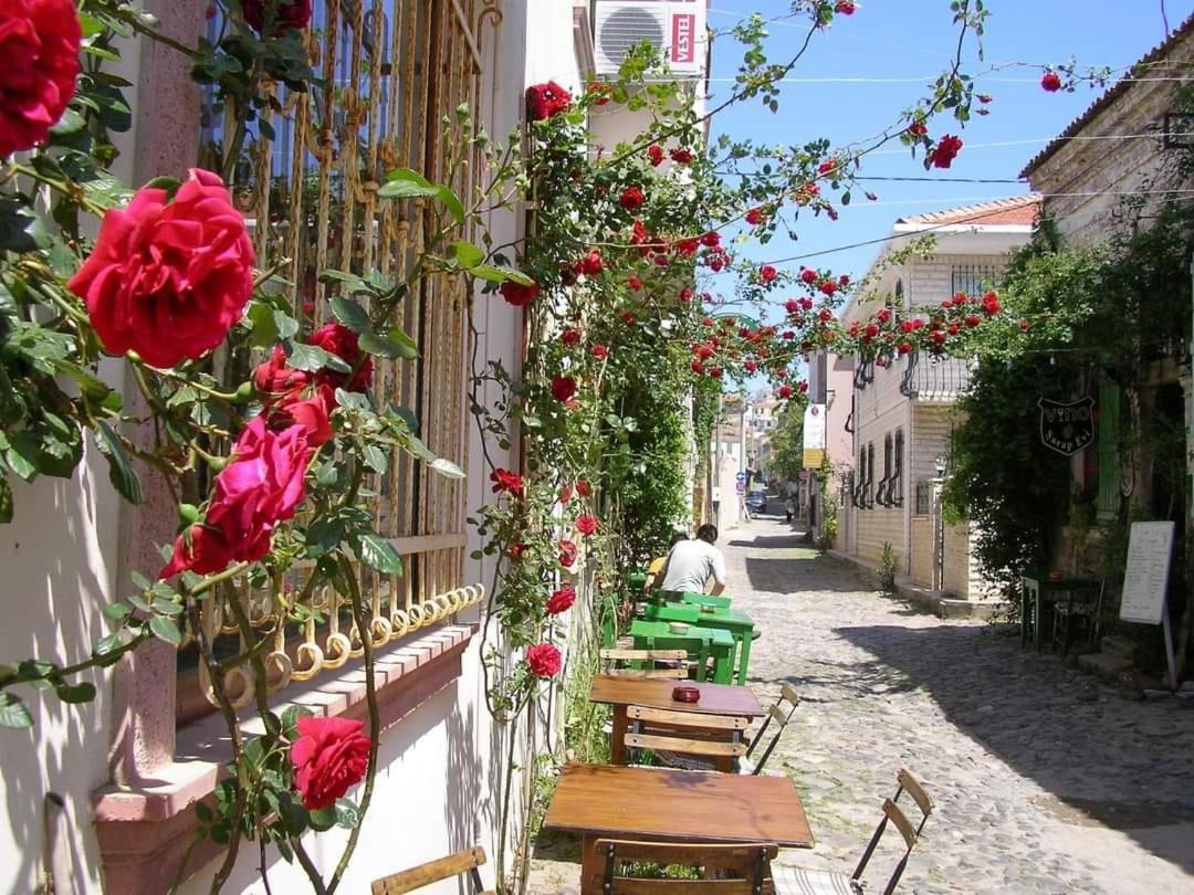 Nafpaktos Apartment And Studios In Port Exteriör bild