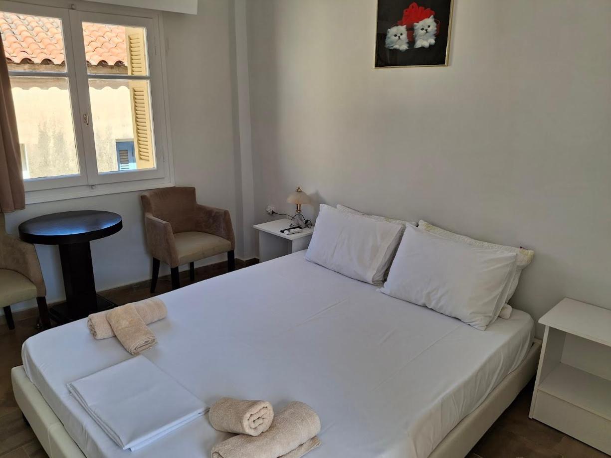 Nafpaktos Apartment And Studios In Port Rum bild