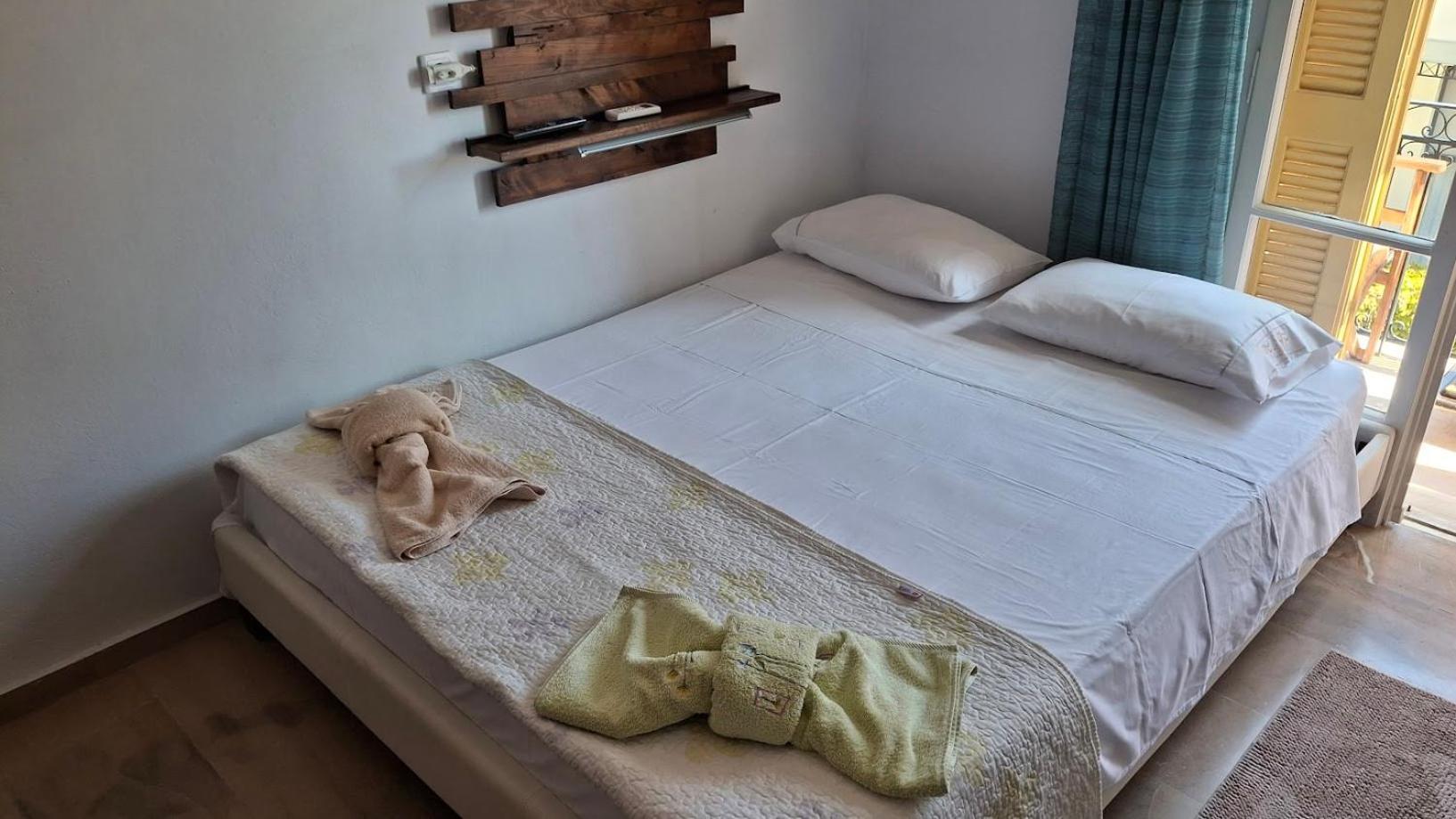 Nafpaktos Apartment And Studios In Port Rum bild