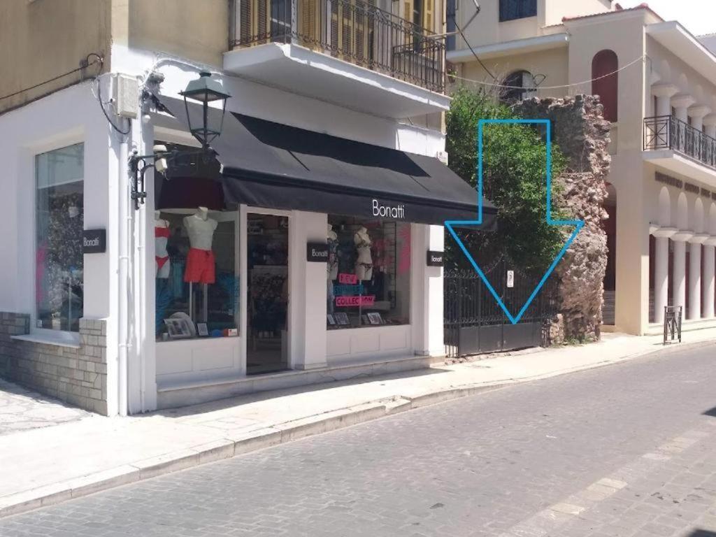 Nafpaktos Apartment And Studios In Port Exteriör bild