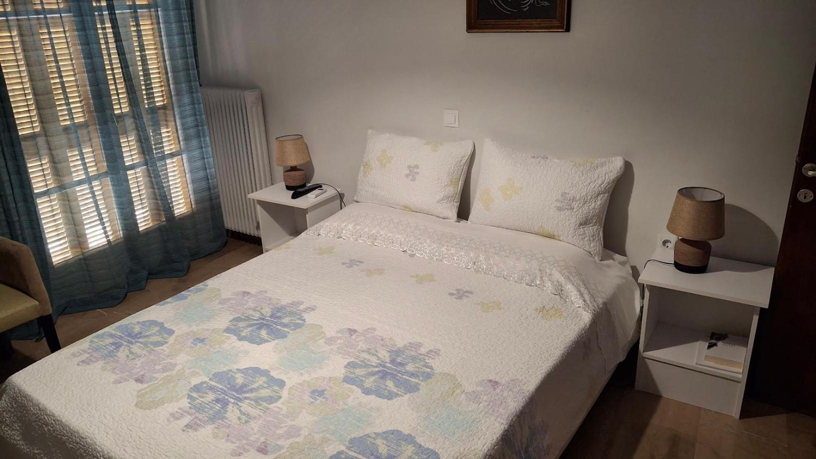 Nafpaktos Apartment And Studios In Port Exteriör bild